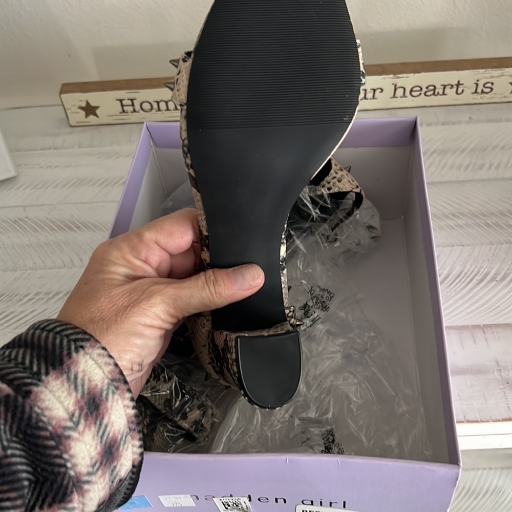 Madden girl, spike heels, - Picture 4 of 4
